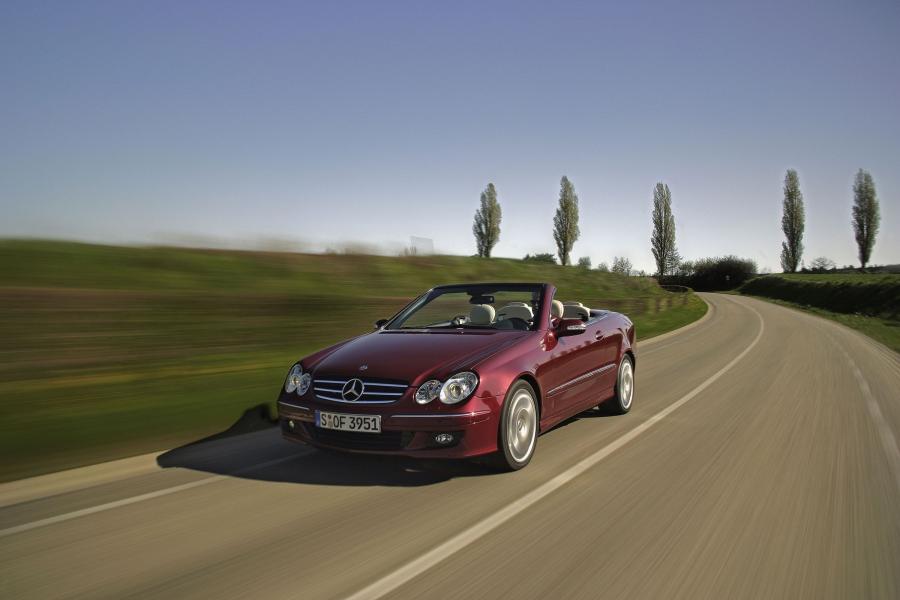  Mercedes-Benz CLK320 CDi Cabriolet 2007 года  (фото 2 из 35)